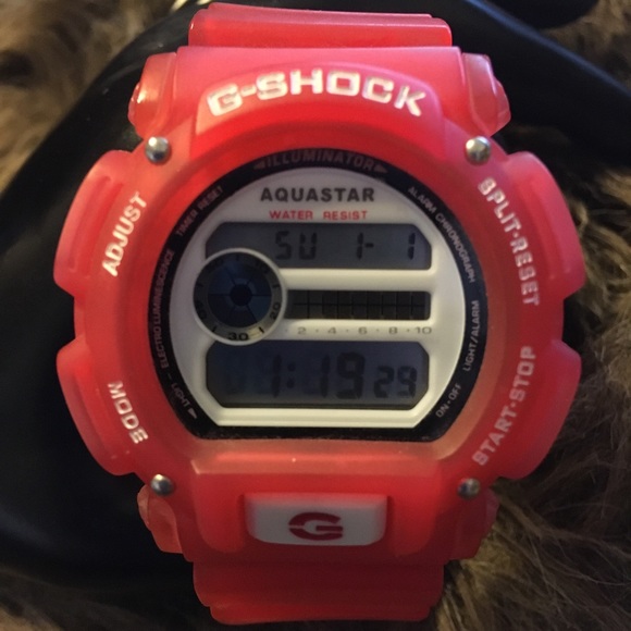 G-Shock Other - G-Shock Aquastar Illuminator coral band watch